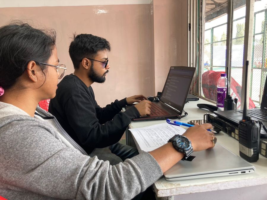 Coordinating across courts via radio and laptop